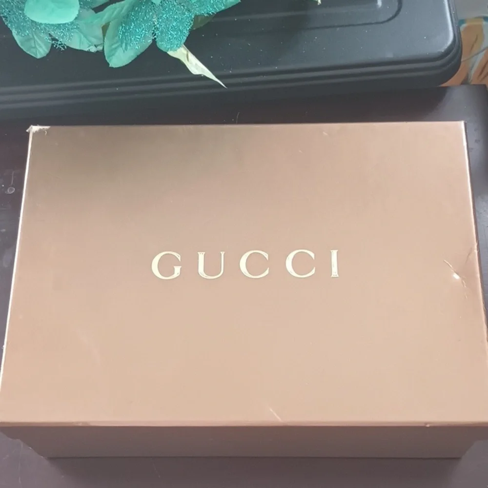 Gucci Vintage Tattoo/Joy Wedges. GUC - Picture 11 of 11